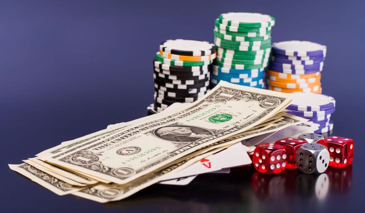 Texas Holdem Poker کیسینو میں سلاٹ کھیلنا شروع کریں۔
